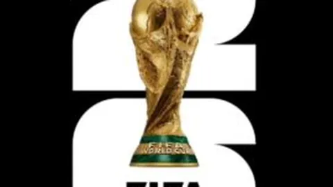 他从“备胎”变身为赛季最佳主帅，新王朝奠基者荣膺当之无愧